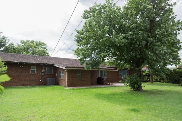 $240,000 | 904 Itasca Street, Plainview, TX 79072
