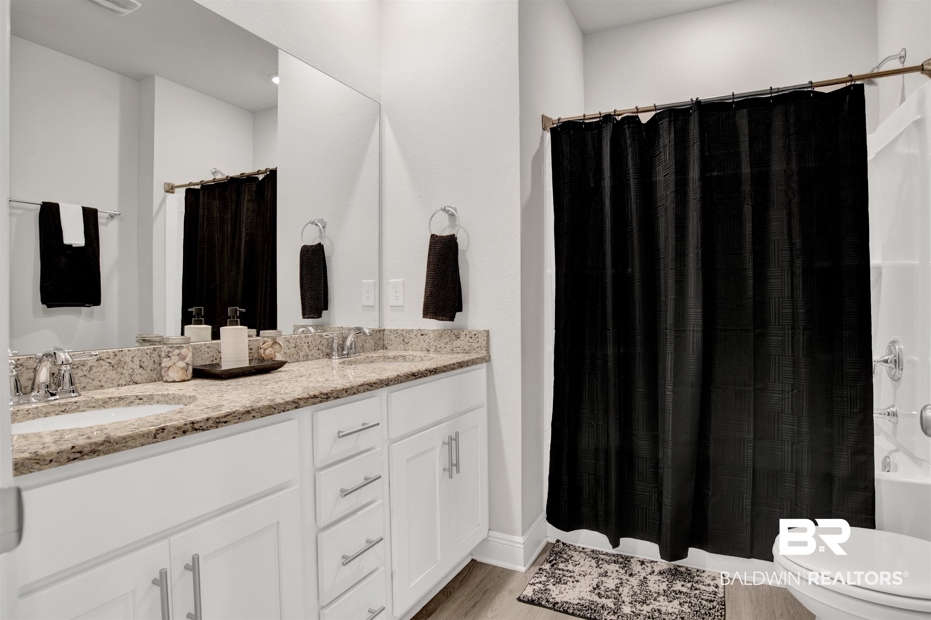 10796 Native Dancer Way Daphne, AL 36526 - Photo 15 of 56 Hall Bathroom