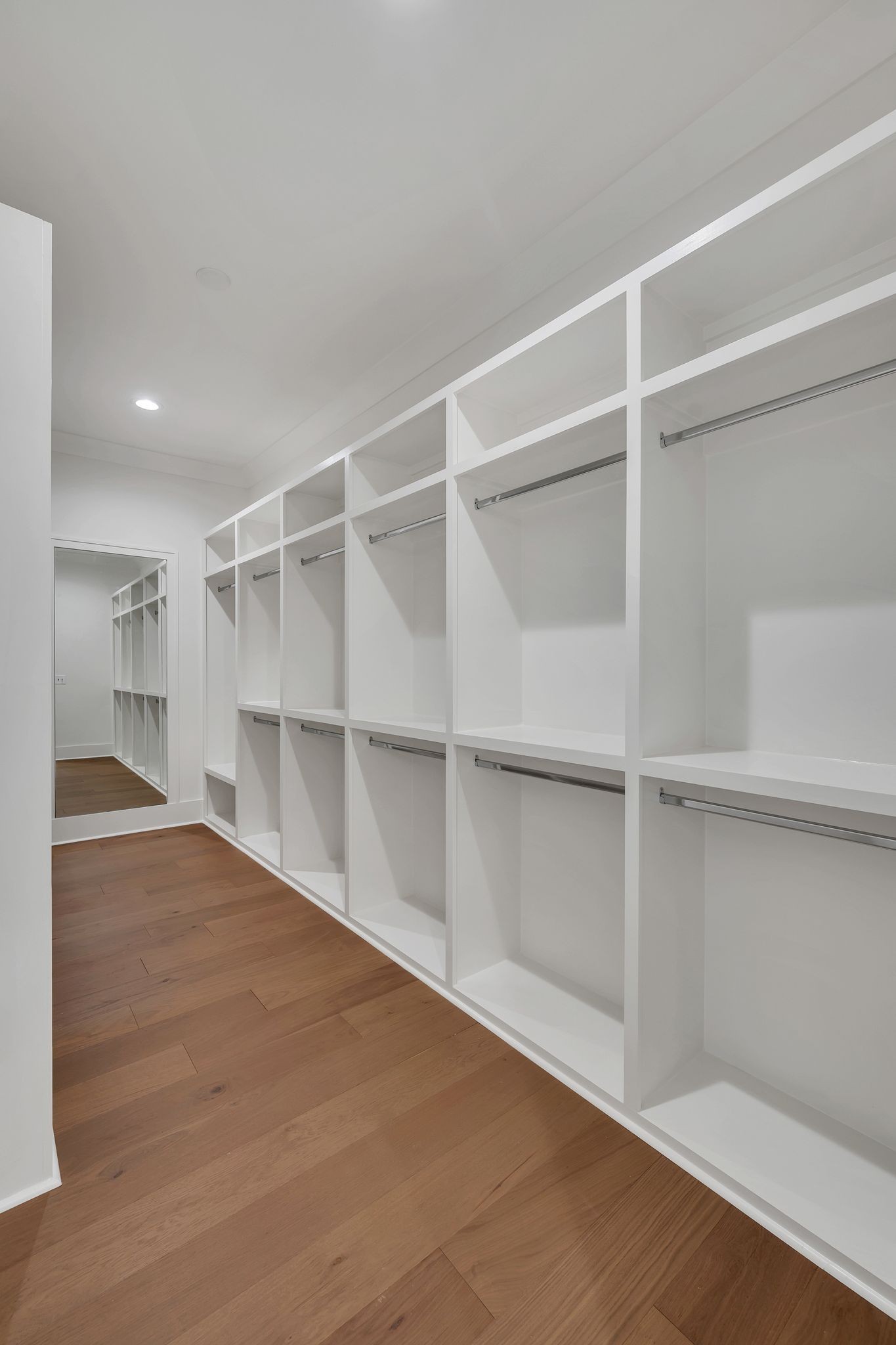 5441 Wakefield Drive Nashville, TN 37220 - Photo 36 of 72 a view of an empty room with empty racks