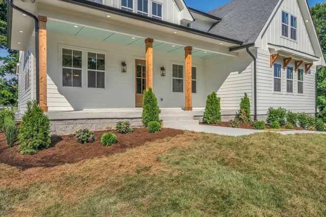 $1,699,000 | 5441 Wakefield Drive, Nashville, TN 37220