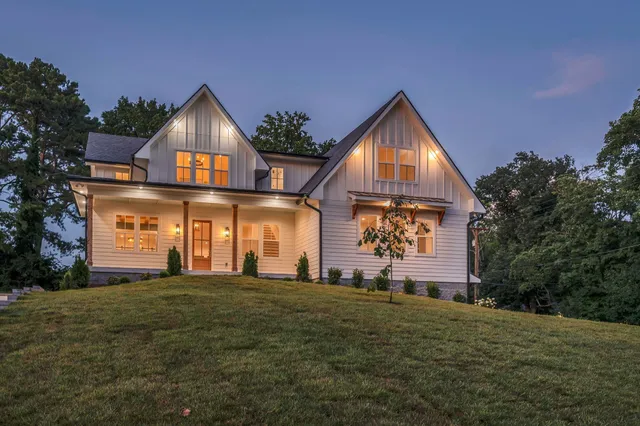 $1,699,000 | 5441 Wakefield Drive, Nashville, TN 37220