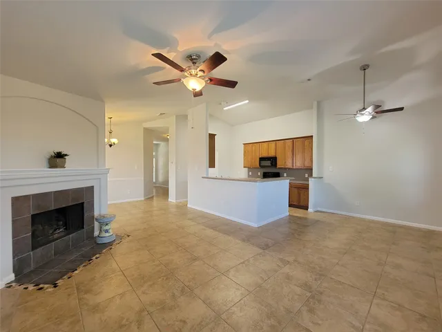 $1,999 | 2723 Wild Oak Park Drive, Conroe, TX 77385