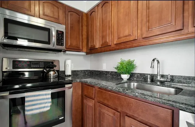 $28,500 | 1501 North Fort Lauderdale Beach Boulevard, Fort Lauderdale, FL 33304