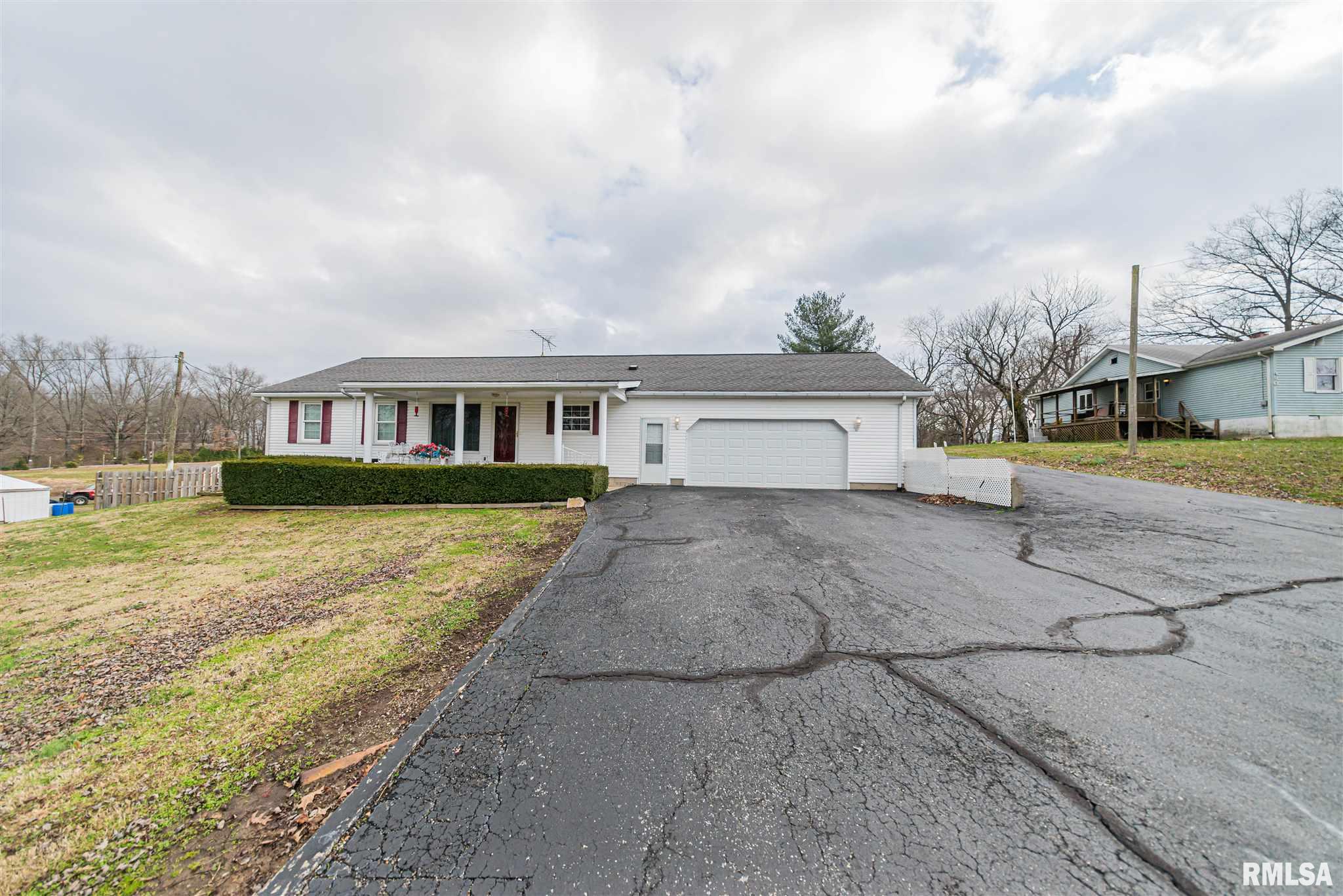 520 Old Broughton Road Eldorado, IL 62930 - Photo 1 of 31 Gallery Image 1