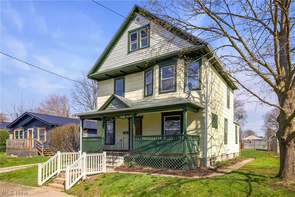 $210,000 | 941 Carnegie Avenue, Akron, OH 44314