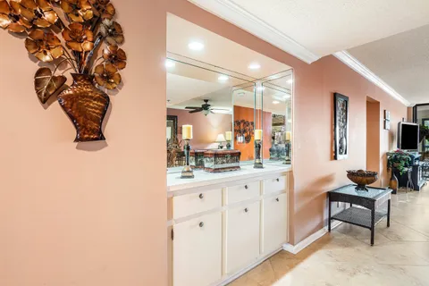 $195,000 | 6620 Boca Del Mar Drive, Unit 507, Boca Raton, FL 33433
