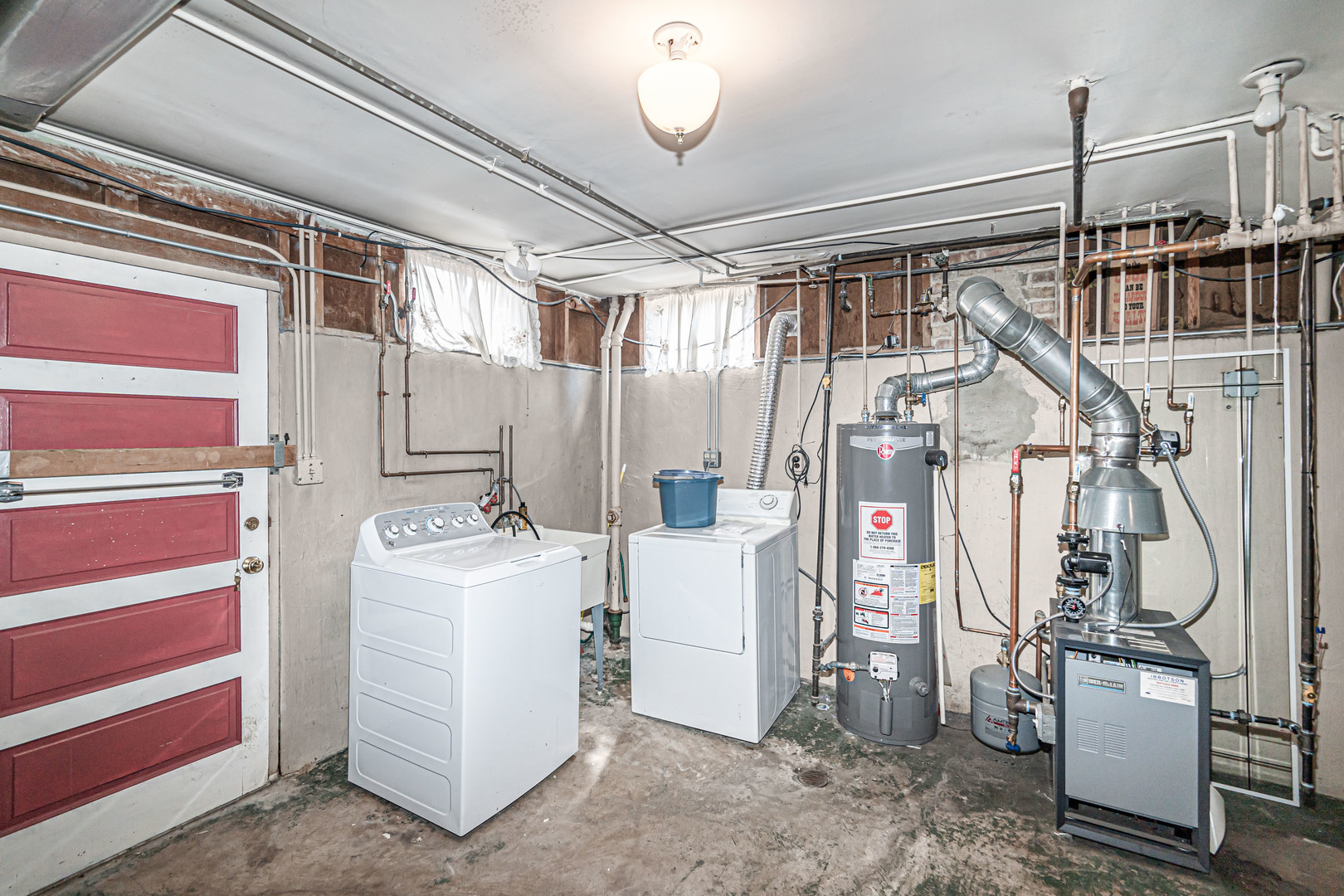 1001 Oakton Street Park Ridge, IL 60068 - Photo 19 of 33 a utility room with dryer and washer