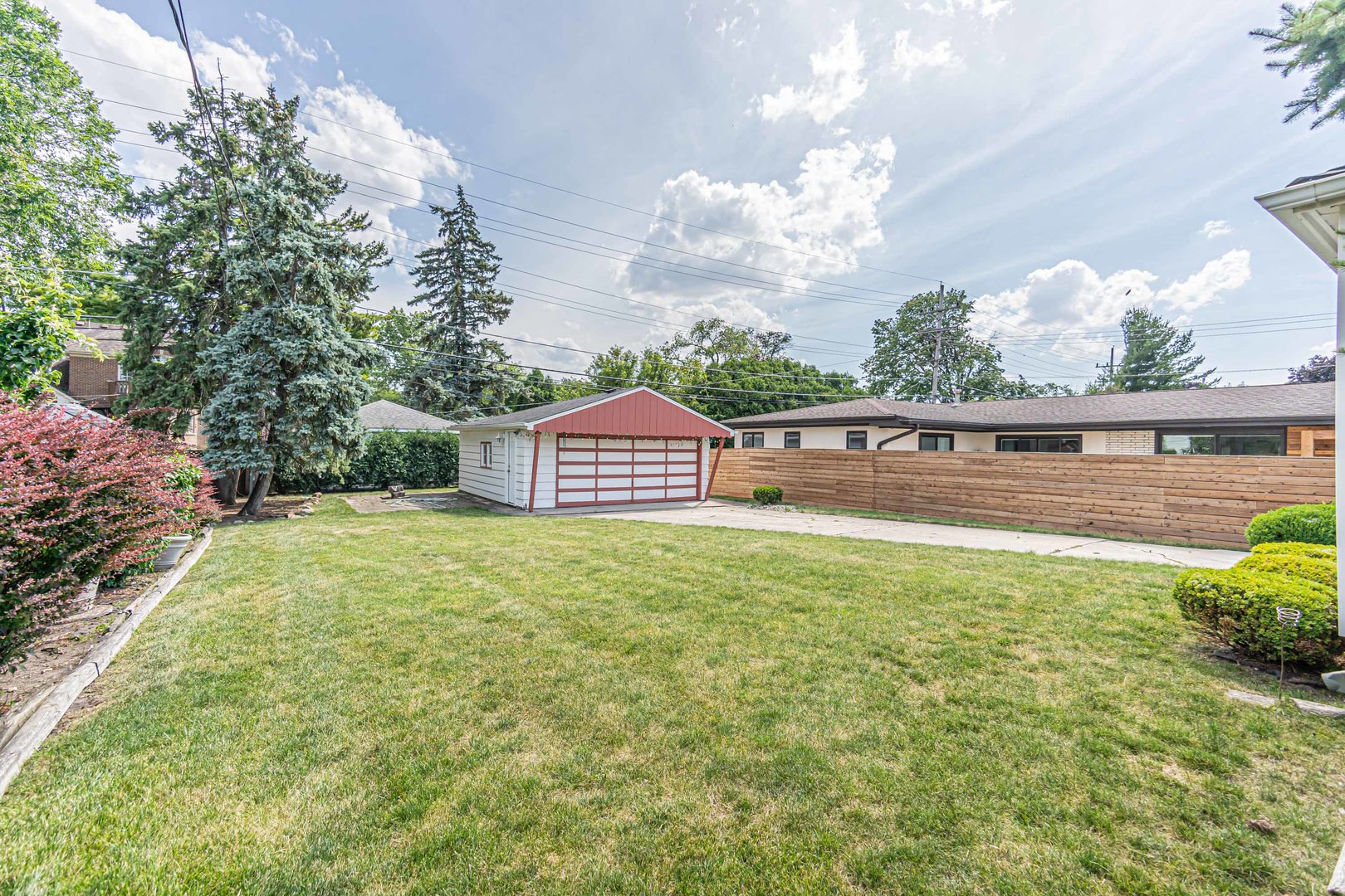 1001 Oakton Street Park Ridge, IL 60068 - Photo 27 of 33 a view of a back yard