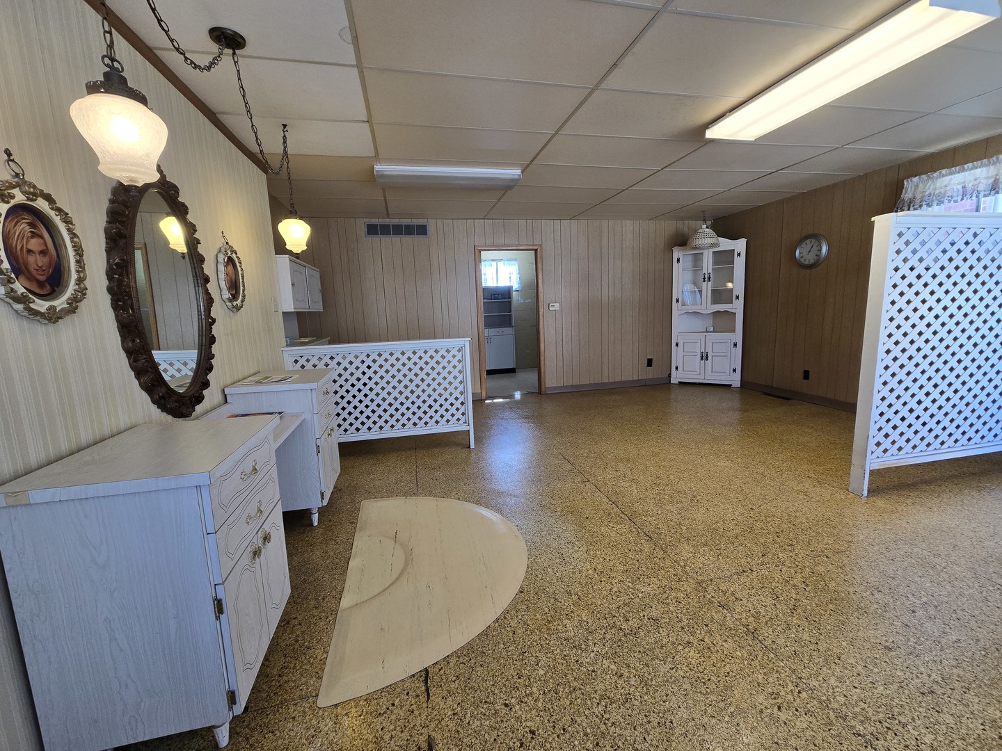 115 East Mason Street Polo, IL 61064 - Photo 3 of 6 a view of livingroom with furniture