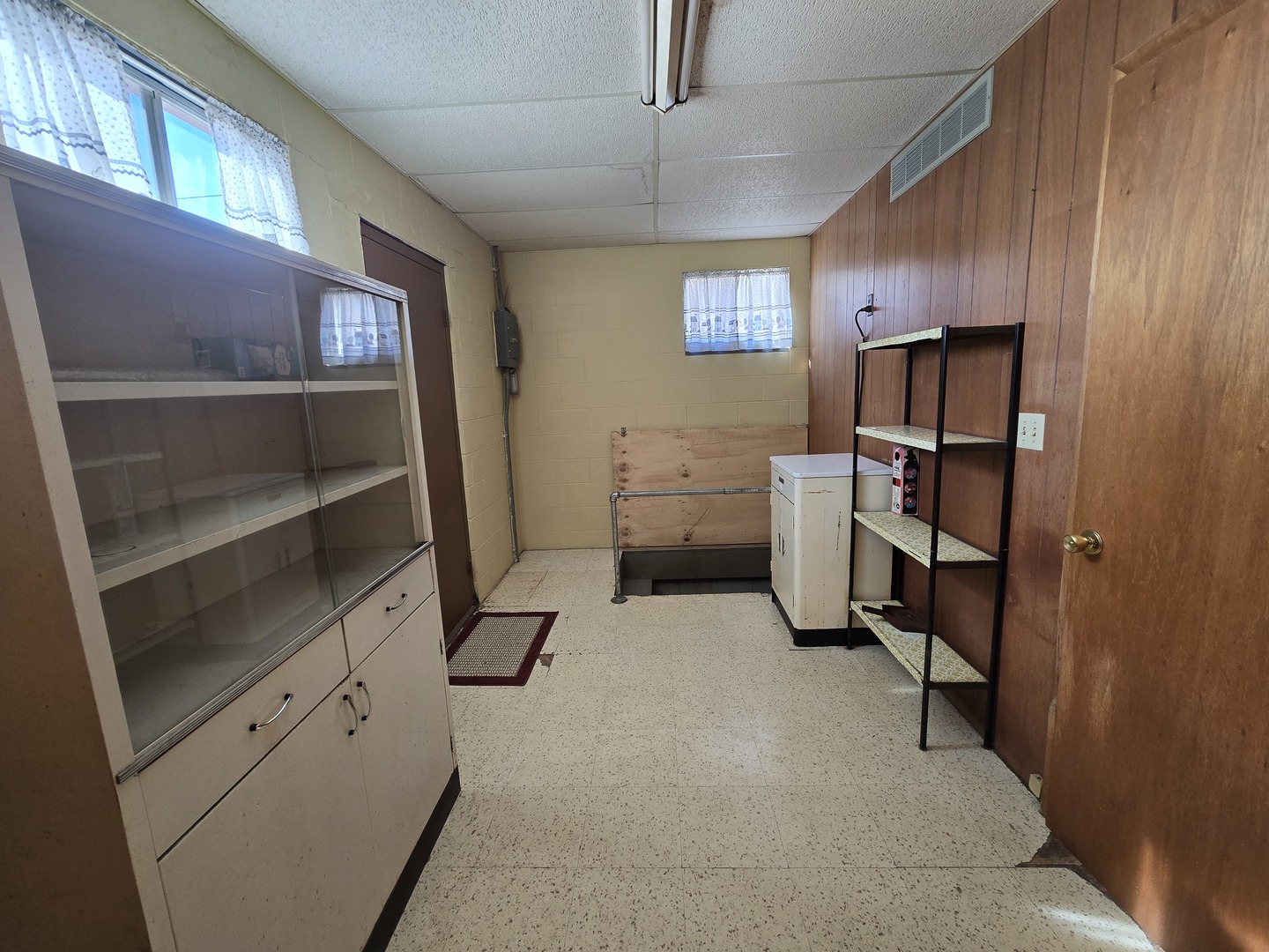 115 East Mason Street Polo, IL 61064 - Photo 6 of 6 a room with storage and utility