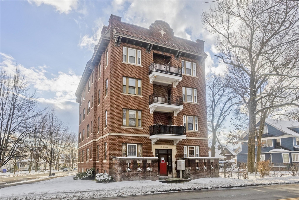 228 Belmont Avenue Springfield, MA 01108 - Photo 2 of 40