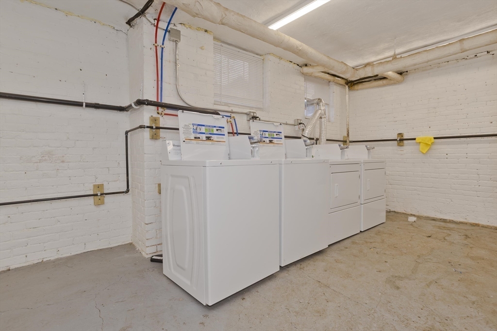 228 Belmont Avenue Springfield, MA 01108 - Photo 32 of 40