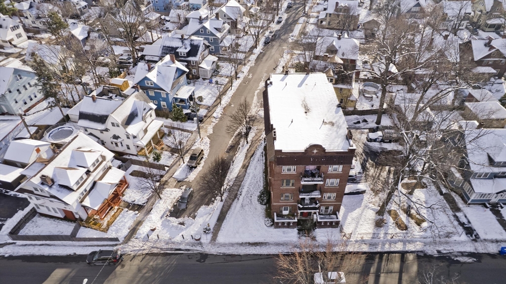 228 Belmont Avenue Springfield, MA 01108 - Photo 6 of 40