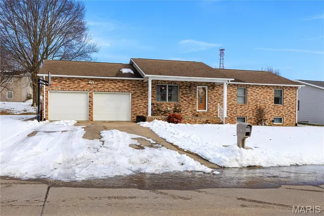 $324,900 | 1720 Mulberry Street, Jackson, MO 63755