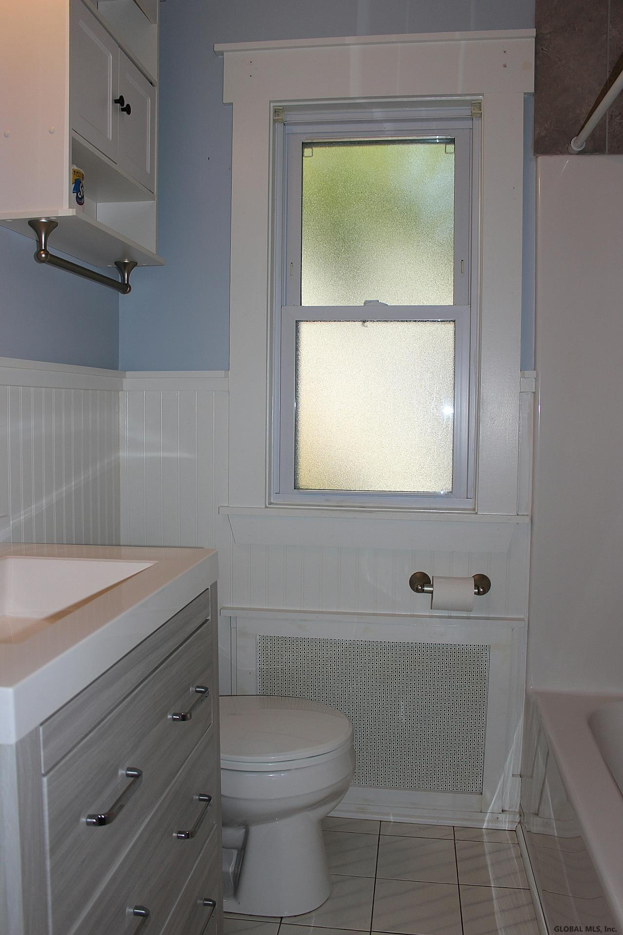 406 Perry Street Schenectady, NY 12306 - Photo 16 of 33 Photo 16