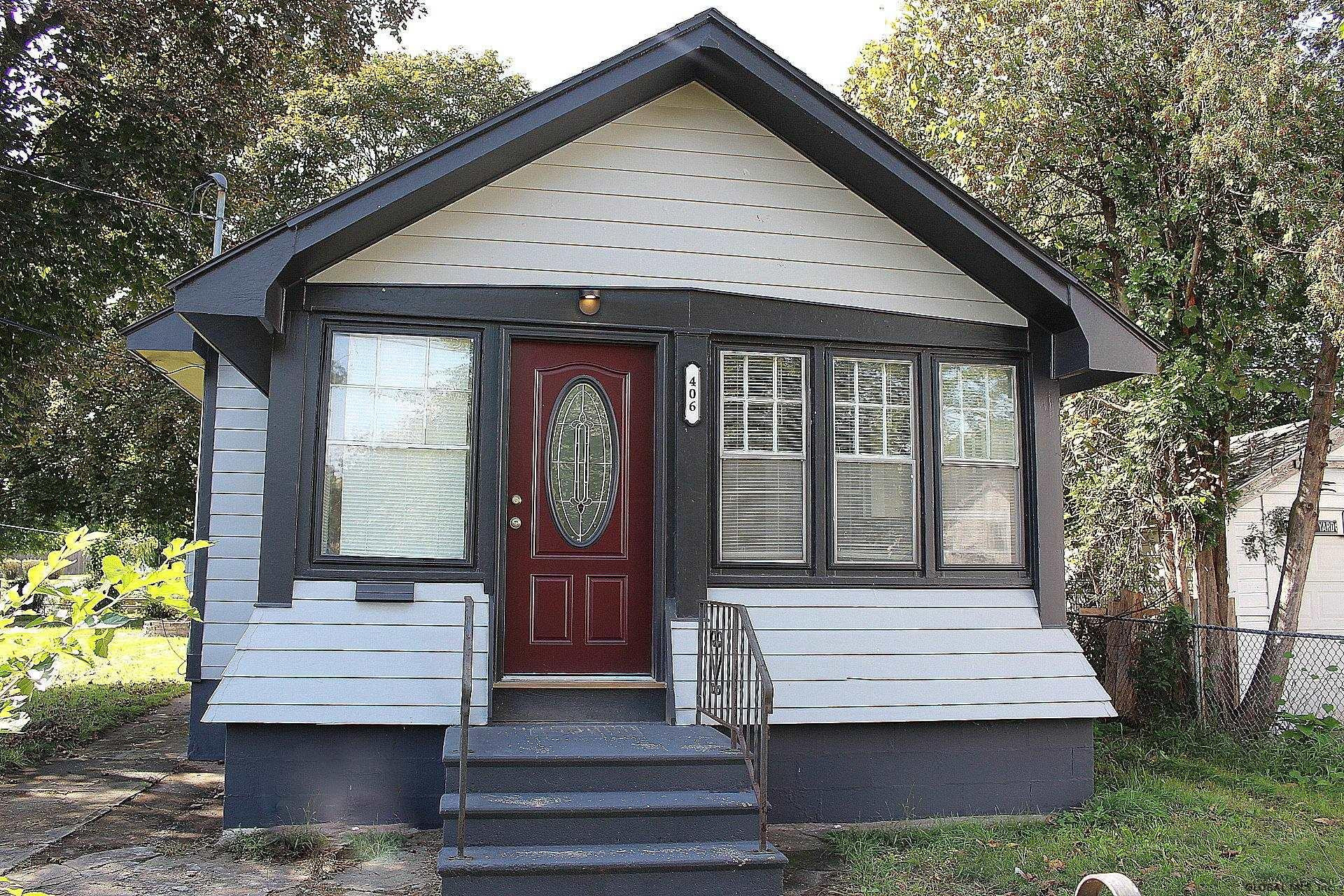 406 Perry Street Schenectady, NY 12306 - Photo 2 of 33 Photo 2