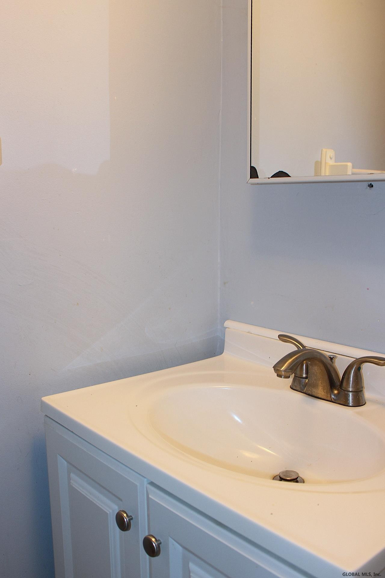 406 Perry Street Schenectady, NY 12306 - Photo 24 of 33 Photo 24