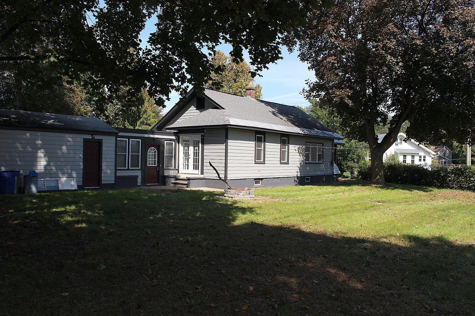 406 Perry Street Schenectady, NY 12306 - Photo 30 of 33 Photo 30
