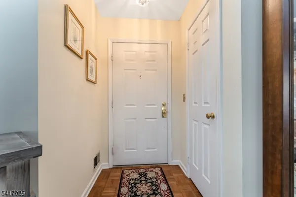 $275,000 | 16 Westchester Terrace, Annandale, NJ 08801