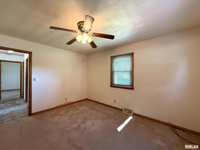 $144,900 | 1501 Bridge Avenue, Galesburg, IL 61401