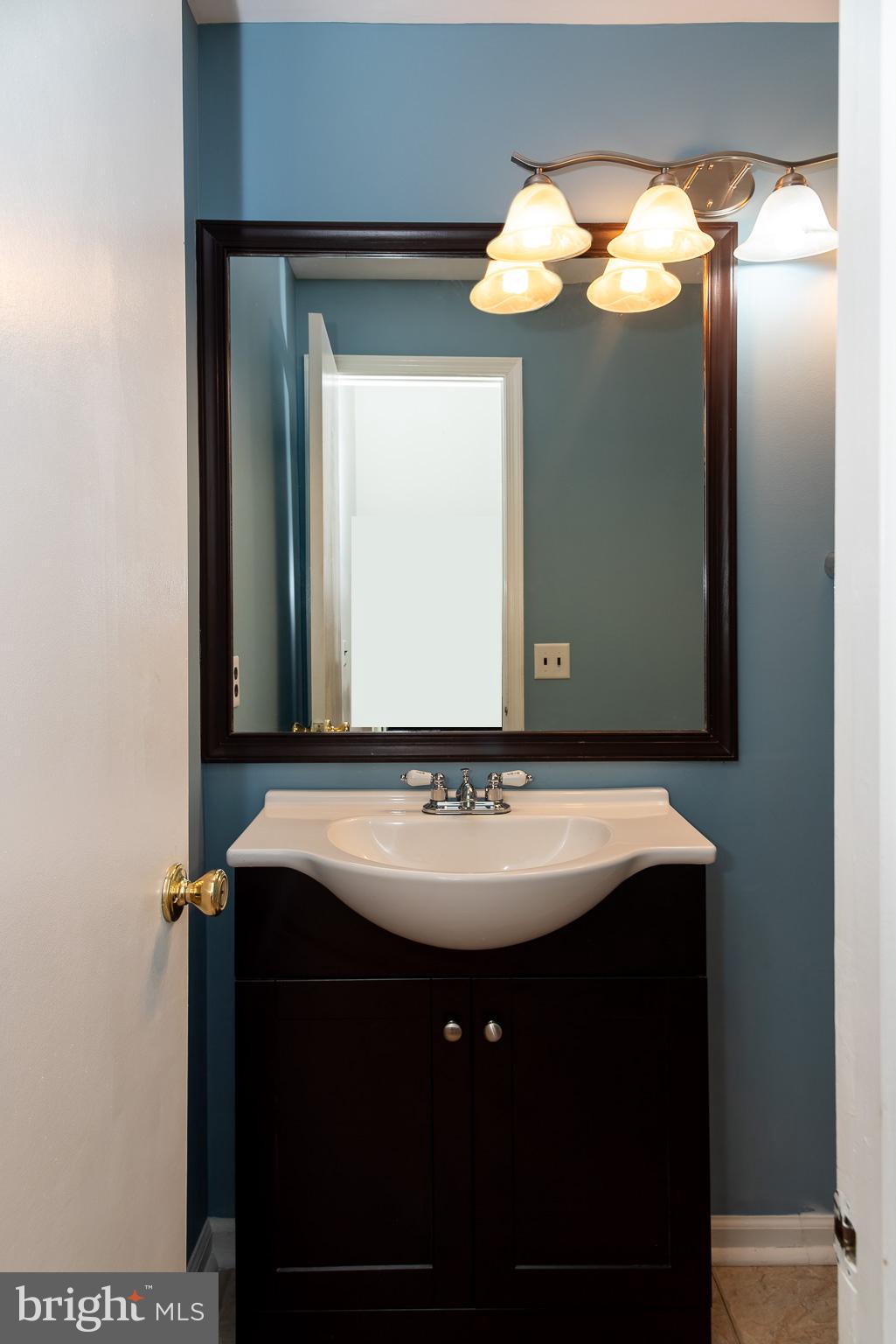 19 Geraldine Road Hightstown, NJ 08520 - Photo 13 of 38