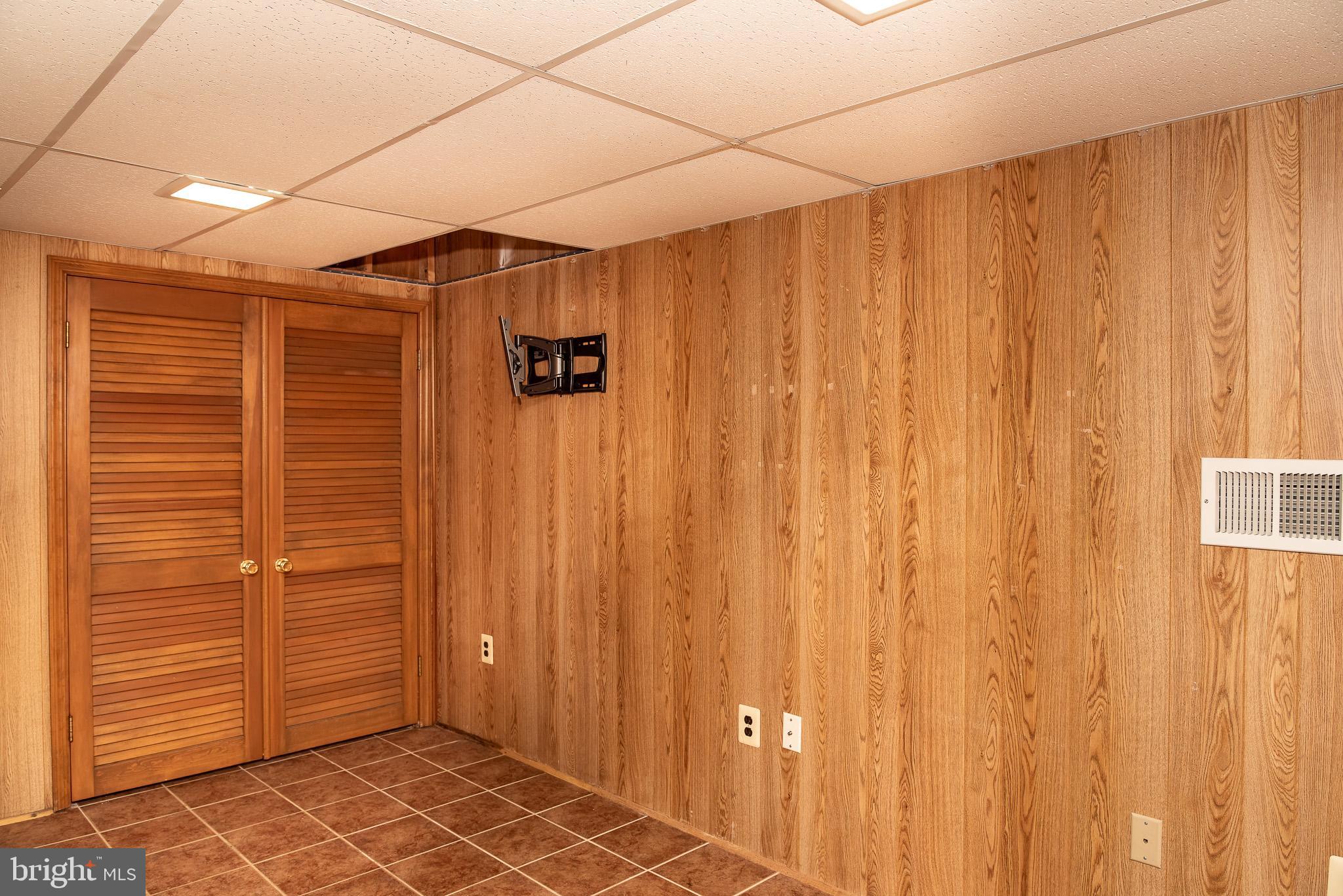 19 Geraldine Road Hightstown, NJ 08520 - Photo 26 of 38