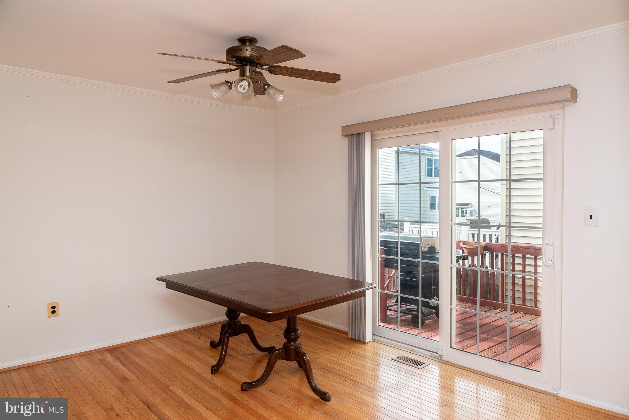 19 Geraldine Road Hightstown, NJ 08520 - Photo 8 of 38