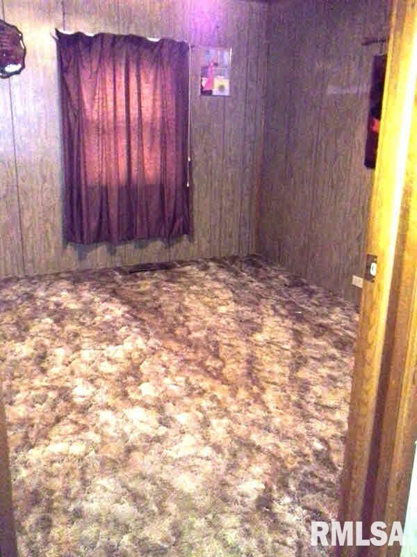 21922 Shawneetown Road Thompsonville, IL 62890 - Photo 12 of 26 Gallery Image 12