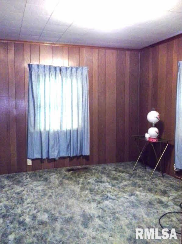 21922 Shawneetown Road Thompsonville, IL 62890 - Photo 13 of 26 Gallery Image 13