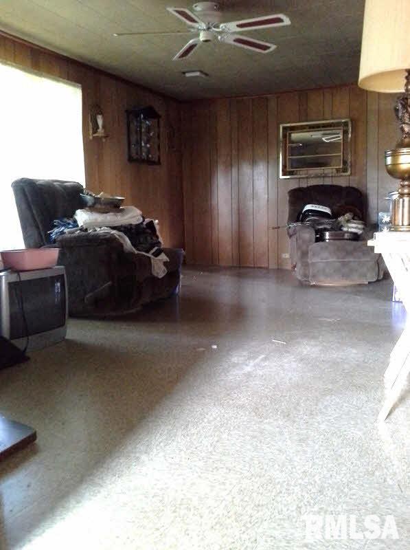 21922 Shawneetown Road Thompsonville, IL 62890 - Photo 6 of 26 Gallery Image 6