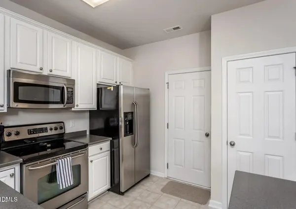 $2,200 | 7031 Racine Way, Raleigh, NC 27615