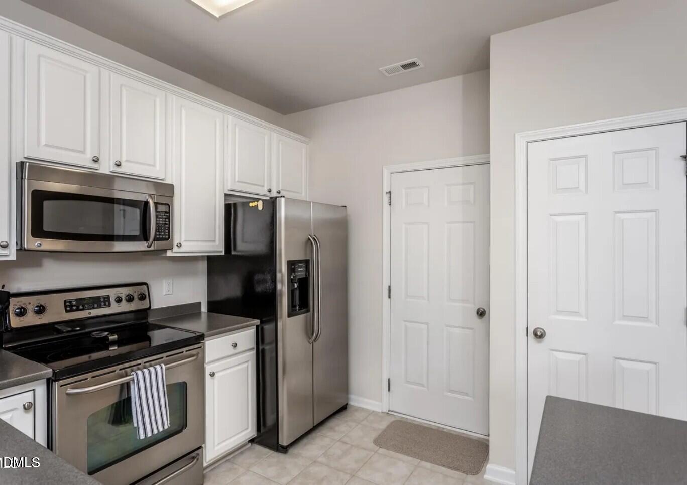 7031 Racine Way Raleigh, NC 27615 - Photo 6 of 24 6