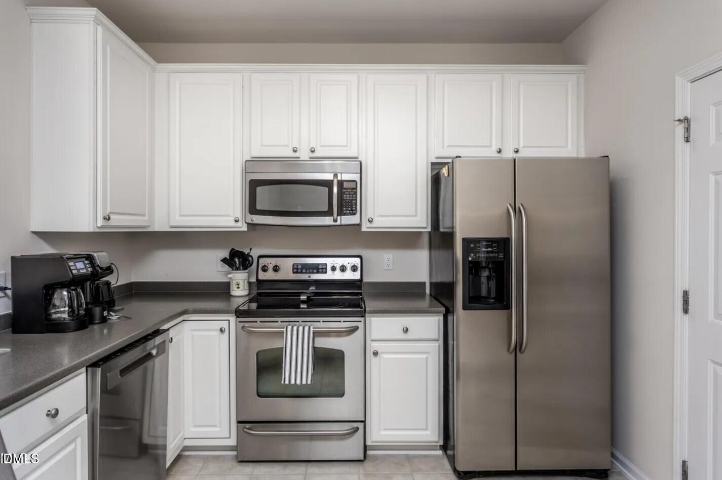 7031 Racine Way Raleigh, NC 27615 - Photo 9 of 24 9