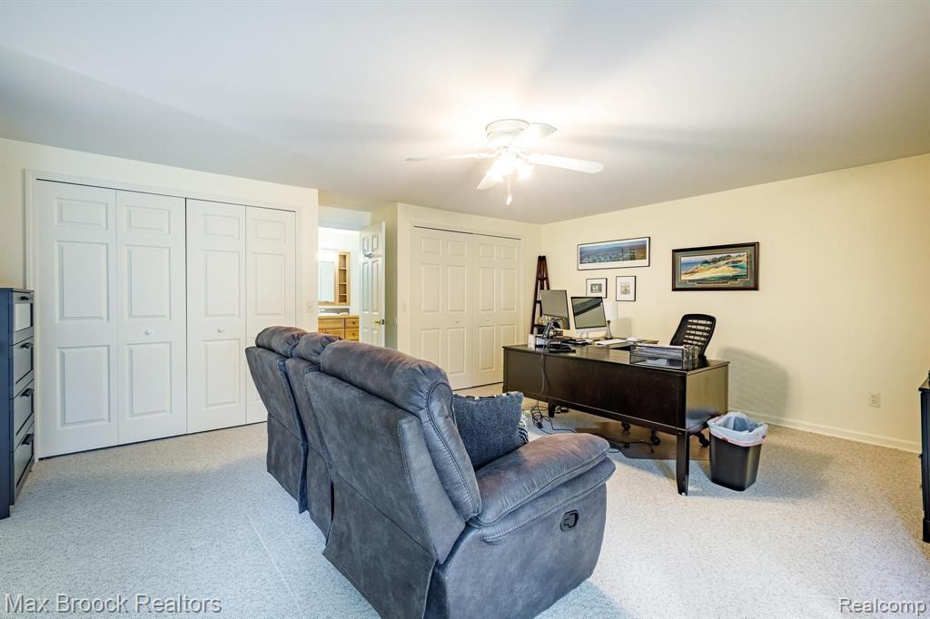 856 Green View Court Rochester Hills, MI 48307 - Photo 30 of 35