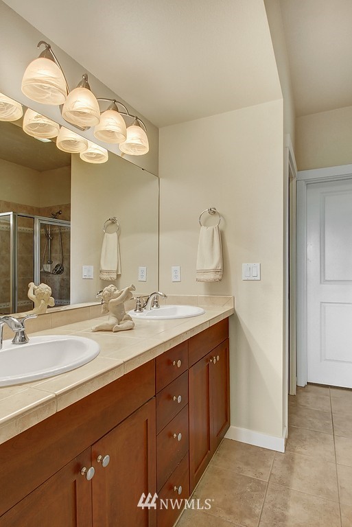 566 Alpine Ridge Place Northwest Issaquah, WA 98027 - Photo 14 of 22