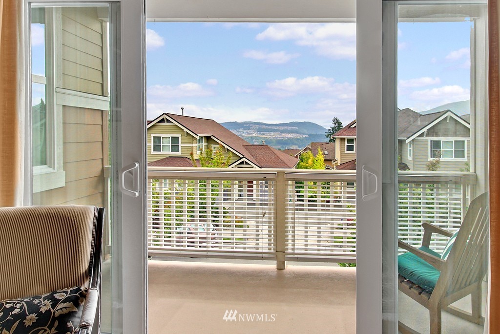 566 Alpine Ridge Place Northwest Issaquah, WA 98027 - Photo 6 of 22