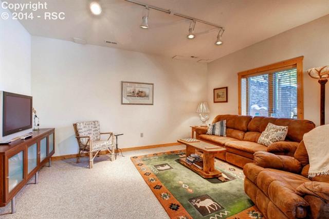 937 Valley Road Florissant, CO 80816 - Photo 15 of 24