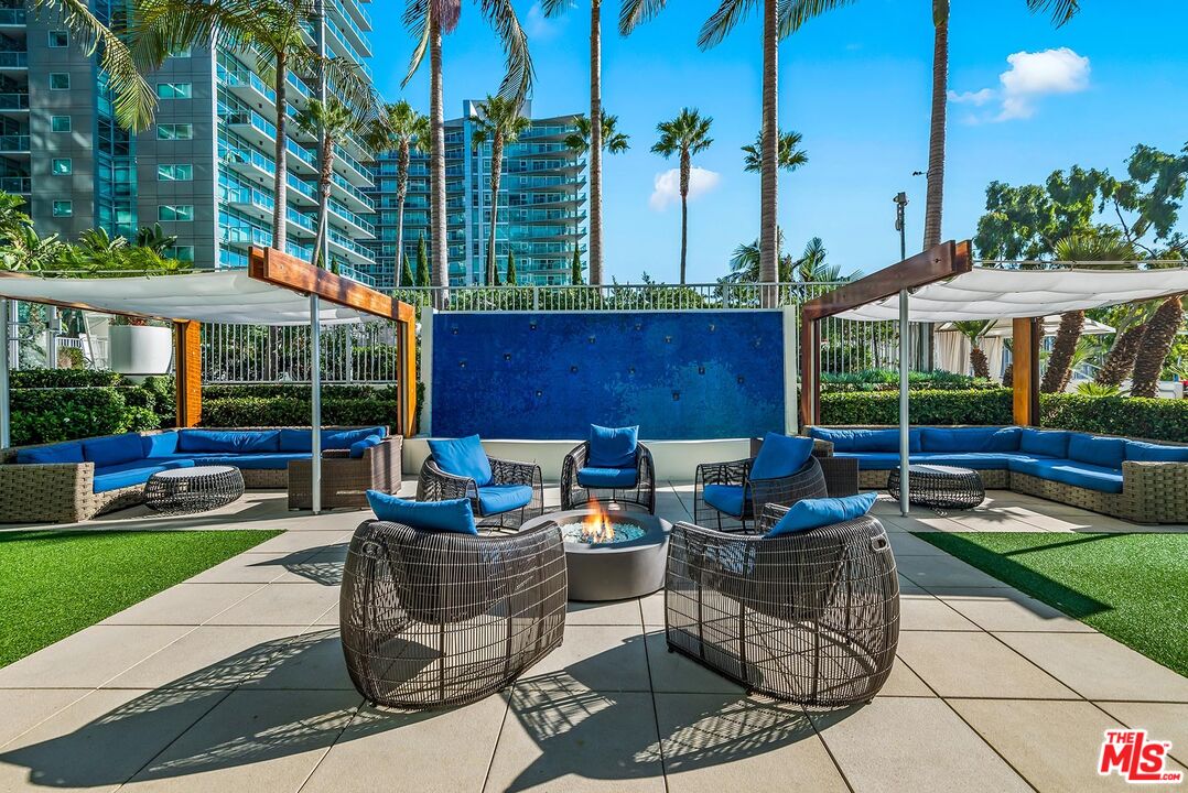 13700 Marina Pointe Drive, Unit 1414 Marina del Rey, CA 90292 - Photo 34 of 48