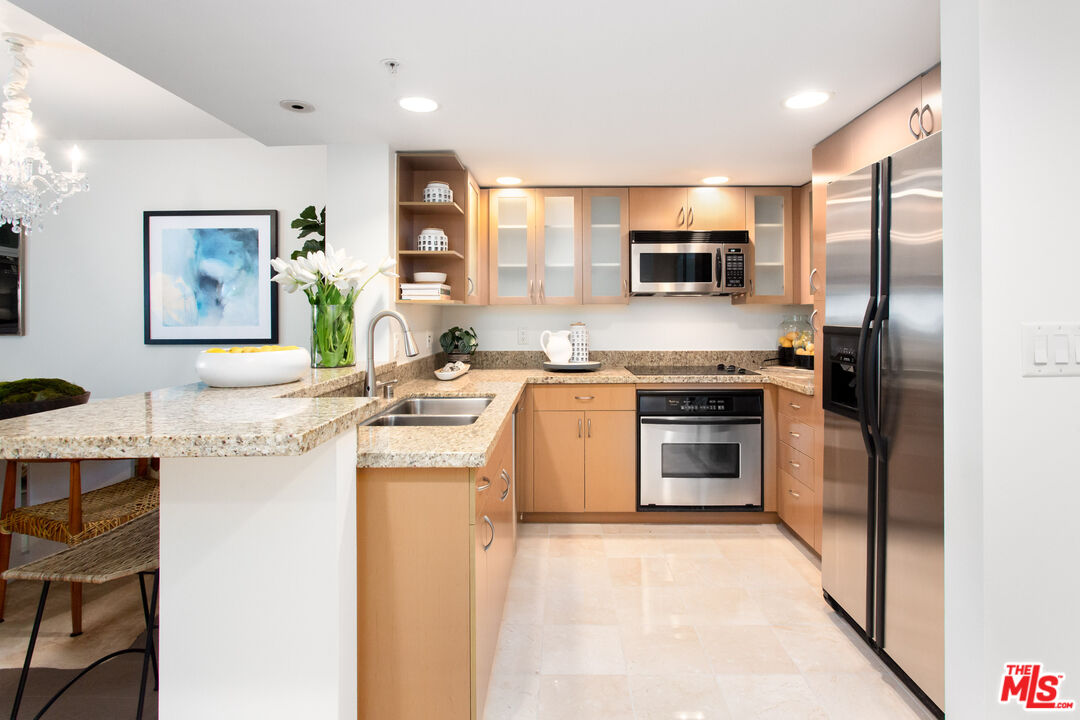 13700 Marina Pointe Drive, Unit 1414 Marina del Rey, CA 90292 - Photo 5 of 48