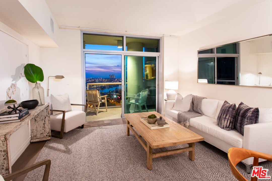 13700 Marina Pointe Drive, Unit 1414 Marina del Rey, CA 90292 - Photo 8 of 48