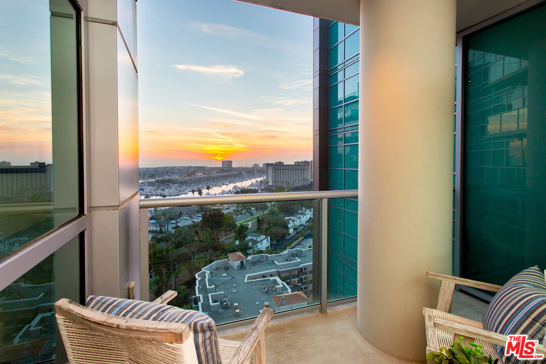 13700 Marina Pointe Drive, Unit 1414 Marina del Rey, CA 90292 - Photo 9 of 48