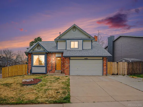 $565,000 | 20605 East Ida Circle, Centennial, CO 80015