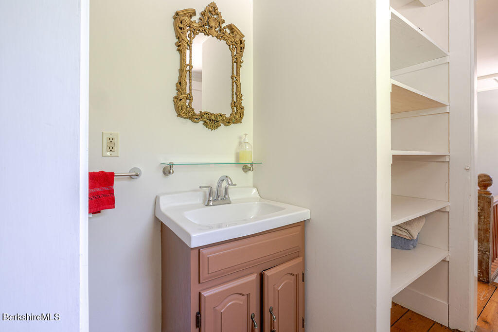 14 Fairview Road Great Barrington, MA 01236 - Photo 24 of 28 2ND FLOOR BATH