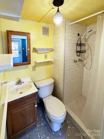 $639,000 | 17 Hubbard Avenue, Asheville, NC 28806