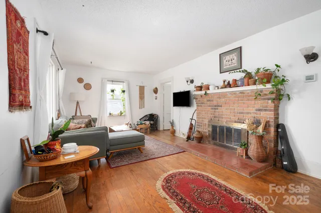 $639,000 | 17 Hubbard Avenue, Asheville, NC 28806