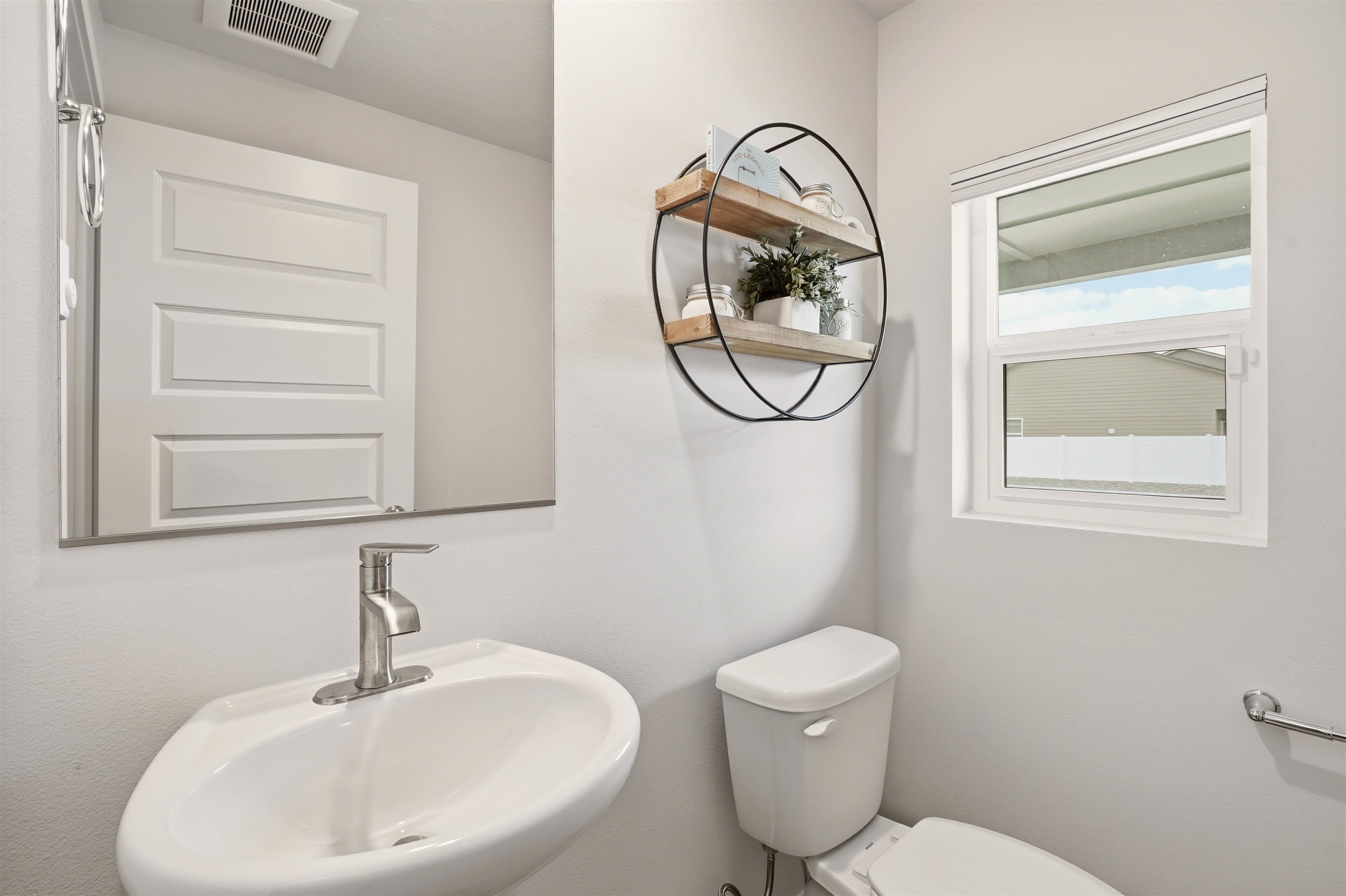 6335 South Soda Road Spokane, WA 99224 - Photo 17 of 39