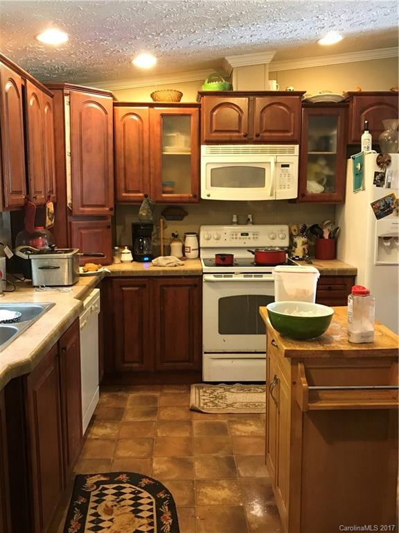 655 Baltimore Branch Road Hot Springs, NC 28743 - Photo 6 of 14 Gallery Image 6