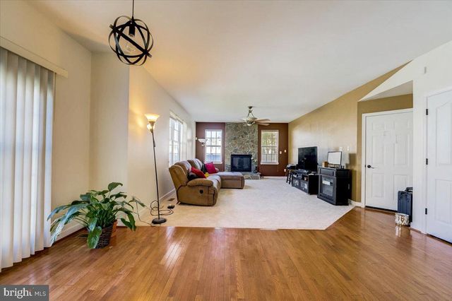 $505,000 | 4935 Coronado Court, Waldorf, MD 20602