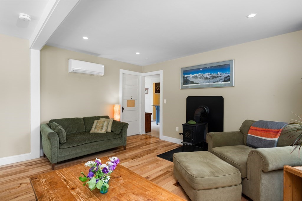 38 Cottage Road Newbury, MA 01951 - Photo 6 of 35 Gallery Image 6