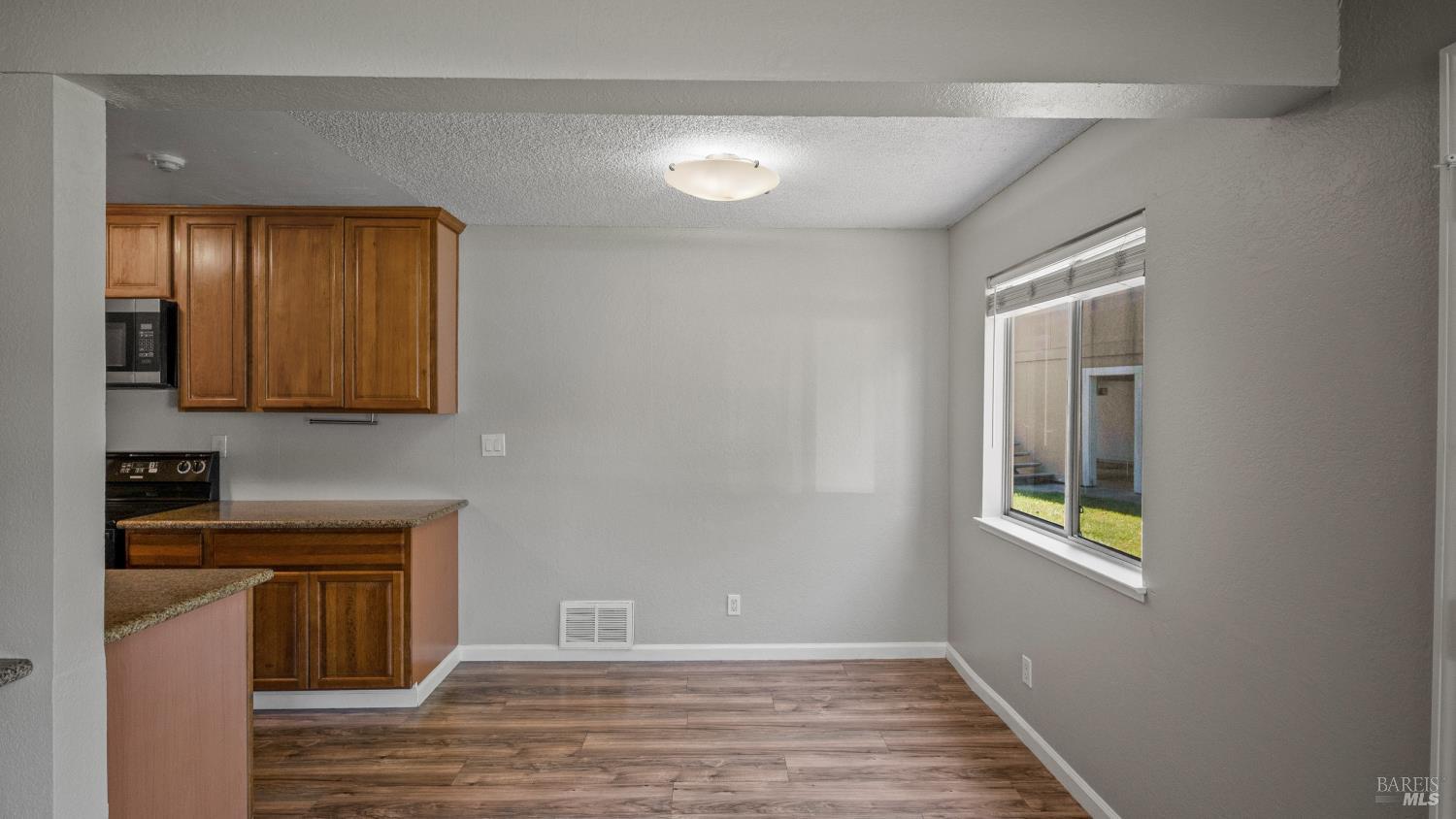 2521 Coffey Lane Santa Rosa, CA 95403 - Photo 9 of 20